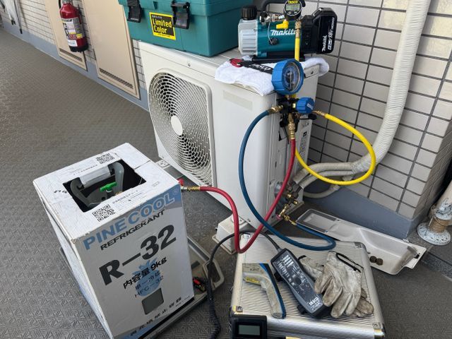家庭用ルームエアコン＊ガス漏れ＊水漏れ＊夜間・当日対応も相談して下さい！