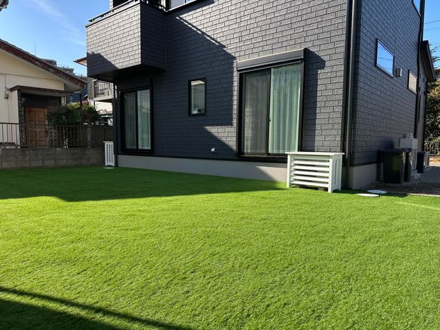 お客様のご自宅をもっと好きになれる庭づくりをお手伝いします！