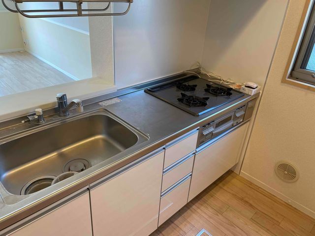 【◆キッチンの油や水垢汚れをスッキリ・ピカピカに◆丁寧な作業と、誠実な対応◎】