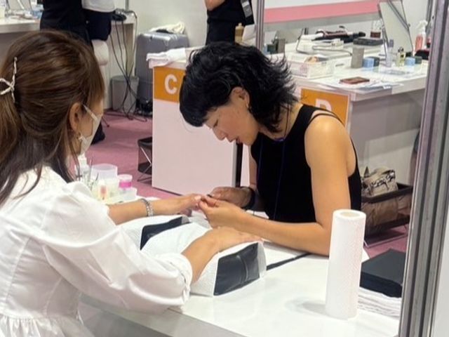 ネイルケア(ハンド&フット)爪磨きorマニキュア仕上げ