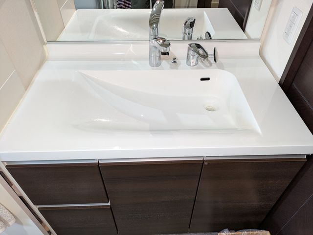 キレイな洗面台をお届けします♪　仕上がり重視で丁寧に作業いたします！