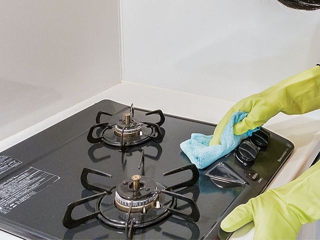 キッチンの清掃お任せください！