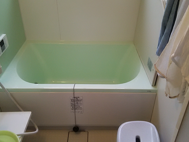 強いカビは落ちない場合があるので、ご要望に添えない時もございます。