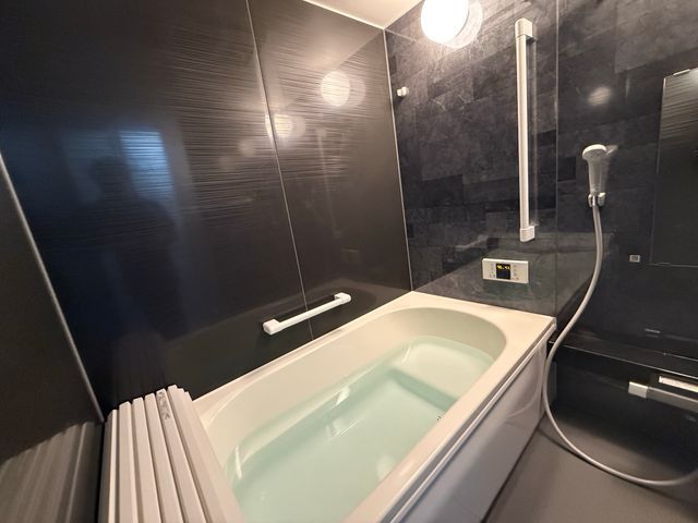 【自社施工】【保険加入】【現場調査〜見積無料】     浴室のプロが対応致します