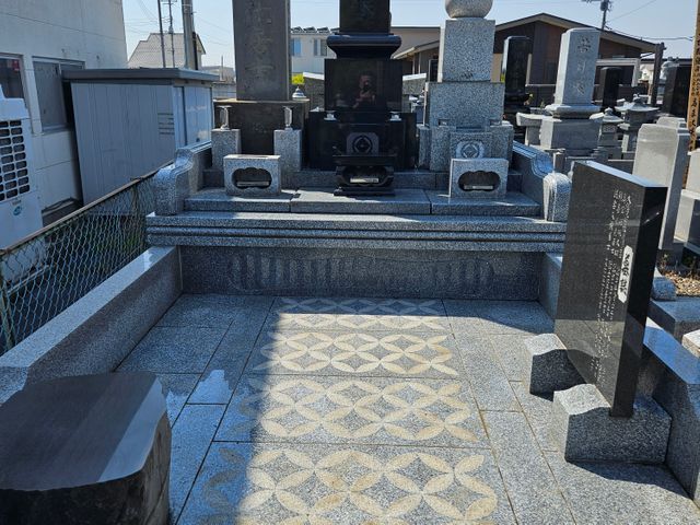 「御先祖様を大切に 」墓石クリーニングは元石屋のプロにお任せ下さい。