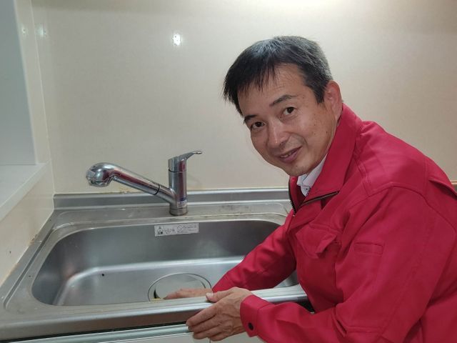 他よりちょっと高いかもしれませんが、全国27店舗　全店直営店の株式会社です。