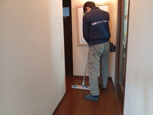 ハウスクリーニング士認定の自社スタッフが丁寧な清掃で長期信頼関係を築きます