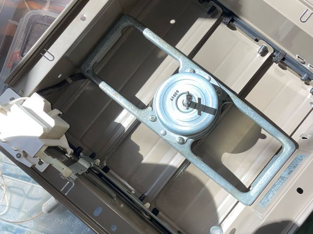 お財布に優しいお得な9000円で!!仕上がり重視で丁寧に作業いたします!!