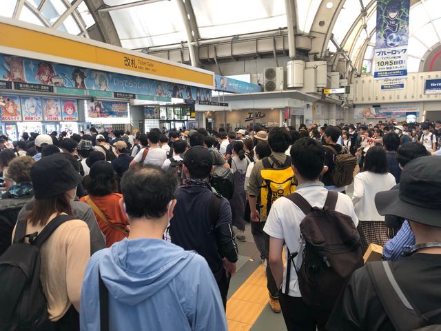 限定グッズ購入から長時間待機まで臨機応変に対応。梱包・発送作業も代行時間込み！