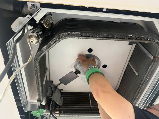 作業実績1万件超！大手出身スタッフによる安心・丁寧な仕上がりをお約束