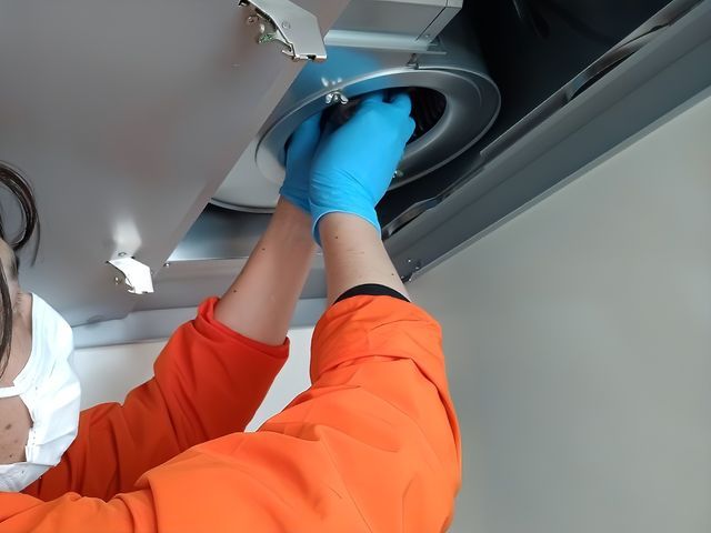 実績20年！飲食店の頑固な汚れを落とすプロの技を家庭にお届け。自社スタッフ対応◎