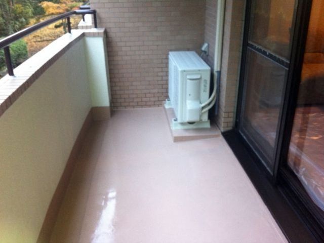 コケ・花粉・土汚れ等も洗浄機と手作業でキレイに致します！