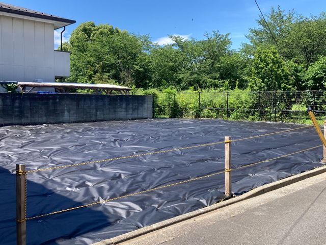 草むしりの負担を軽減！防草シートを敷設しませんか？