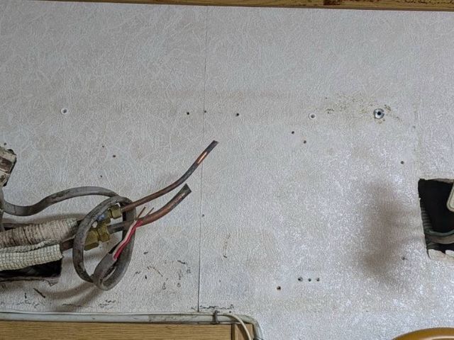 隠蔽配管専門　既存機の撤去（エアコン取付工事はオプションにて・家電リサイクル可能