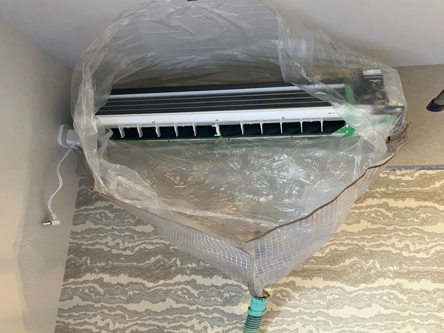 壁掛けエアコンクリーニング