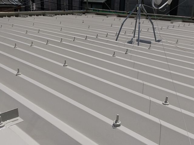 ☆トタン屋根塗装｜築年数・状態に合わせた塗装☆東京板橋区のまちのペンキ屋さん