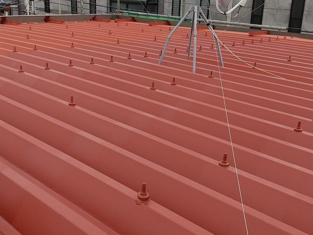 ☆トタン屋根塗装｜築年数・状態に合わせた塗装☆東京板橋区のまちのペンキ屋さん