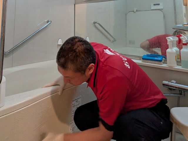 浴室の石鹸カス、水垢汚れ、カビ汚れのクリーニングはお任せください