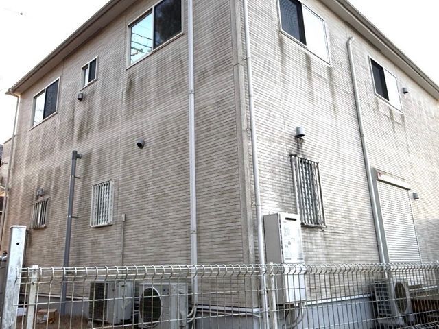 【プロの高圧洗浄】外壁・ベランダ・雨樋まで一気にピカピカ！