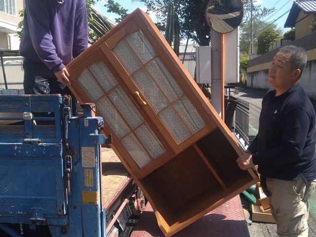 富士市発、不用品お引き取り他お買い取り等も出来ますのでお気軽にご相談下さい。