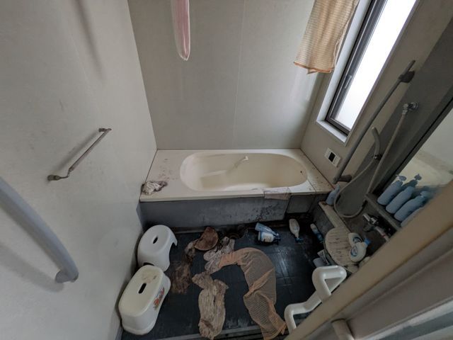 大阪の便利屋でクチコミ１位の便利屋がするゴミ屋敷清掃！サービスの画像