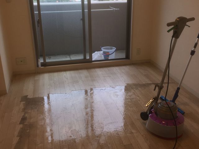 一般家庭、店舗、クリニック、マンション共用部の床をキレイにします！WAX無料！サービスの画像