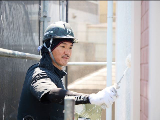 塗料に想いを混ぜています。5年保証。損害保険加入。無料診断見積もり致します。サービスの画像