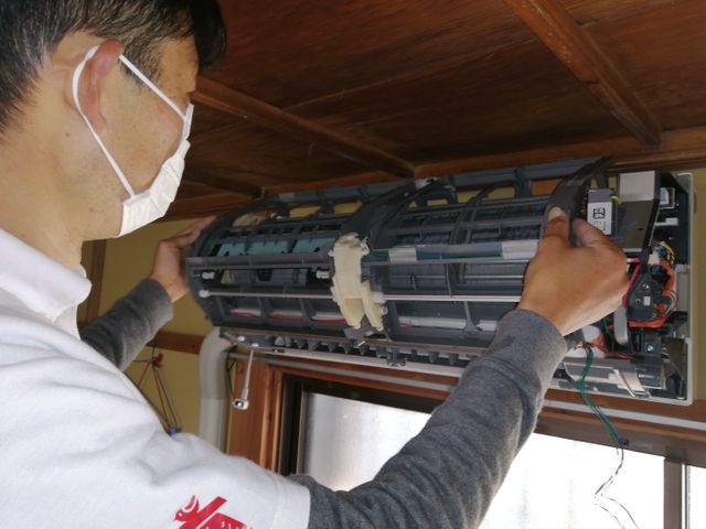 徹底洗浄！年間1200台 安心のエコ洗剤 抗菌コート無料！お掃除ロボ11500円