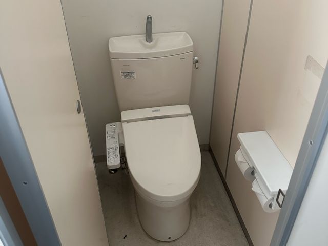 大手企業定期清掃請負中！トイレ掃除のプロが快適空間を取り戻します。