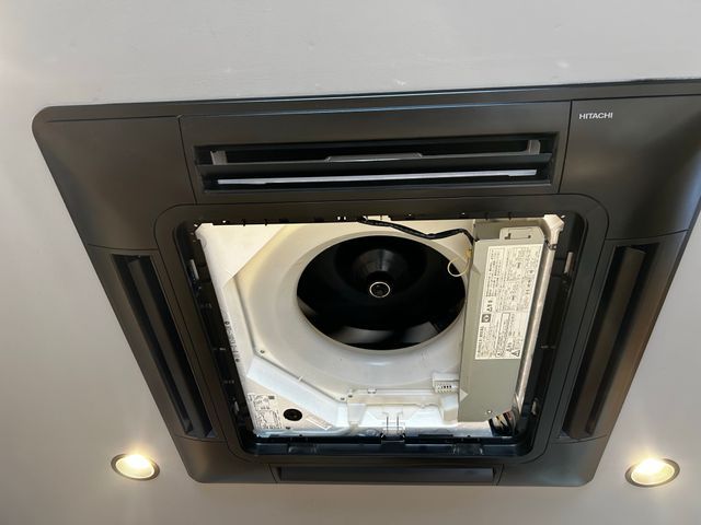 業務用エアコン分解洗浄