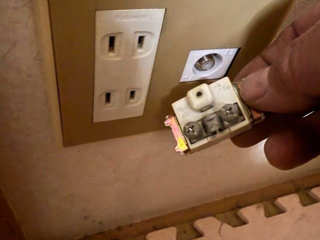 TV端子の交換、修理等ご相談下さい！