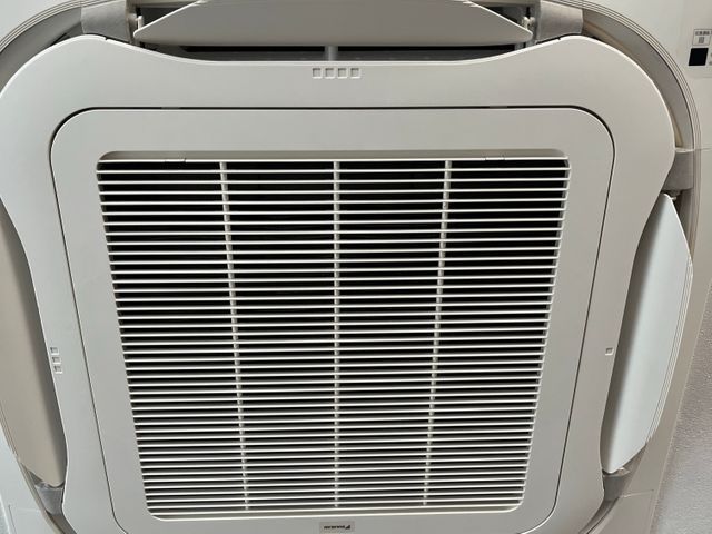 エアコンクリーニング/天井埋め込みタイプ