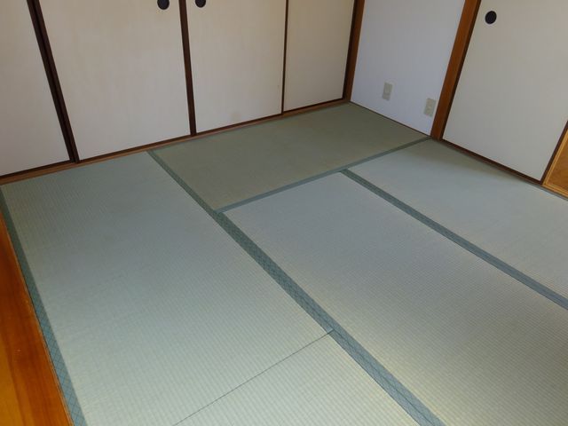 【業歴30年の経験と実績】丁寧きれいに仕上げます！　襖・障子などもOk！