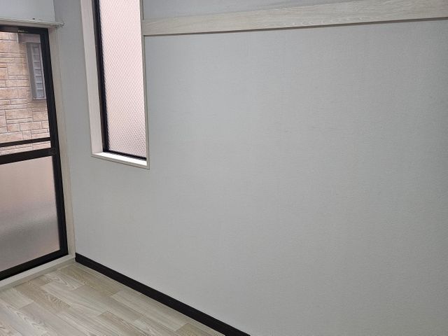 壁紙染色施工☆クロスアート☆クロスを再生いたします！消臭・抗菌・空気浄化作用ありサービスの画像
