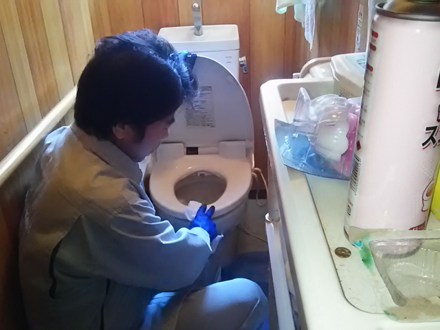 ご家庭で落ちなかった汚れもプロの力にお任せください!!