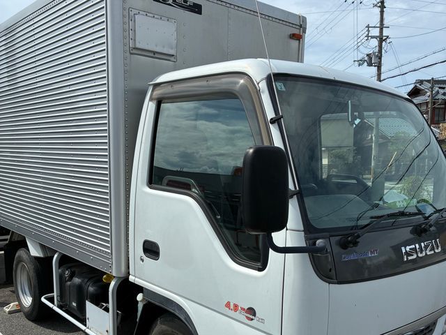 プロの技術でご満足いただけるように心を込めて作業いたしますサービスの画像