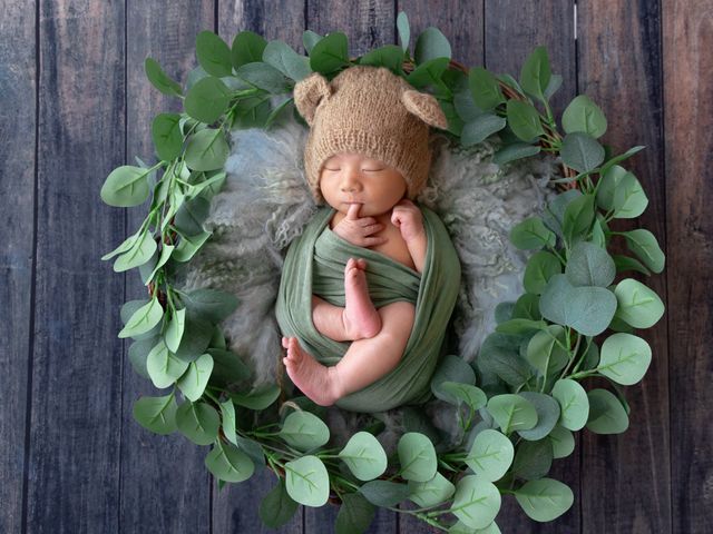 おくるみ撮影＆うつ伏せ寝ポーズ♪女性フォトグラファー/2時間26,000円/