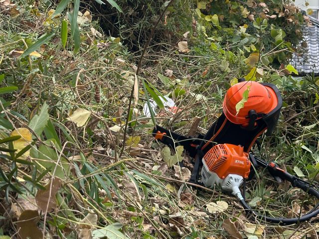 スピードより丁寧さ重視。広面積、傾斜地、藪刈りもOK（法人対応可）