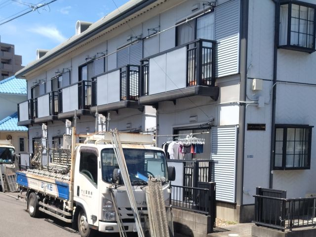 ◆塗装一筋20年の店主が直接施工◆一級塗装技能士が施工◆損害保険加入店◆地域密着サービスの画像