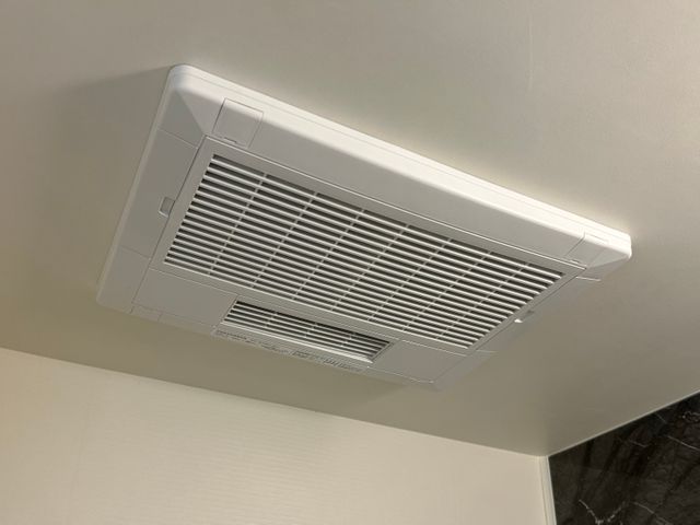 浴室換気乾燥暖房機の取替工事