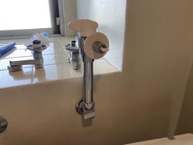 壁ピタ水栓交換や壁中配管の事ならお任せ下さい！【即日・夜間・早朝対応】