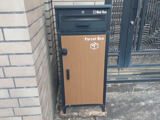 宅配ボックスの取り付け、不要品撤去もお任せ下さいませ