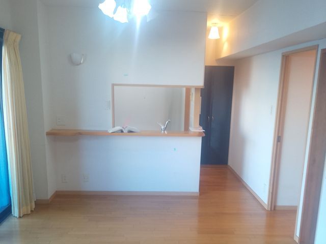 クロス、フロアタイル、クッションフロア、リメイクシート張り替えサービスの画像