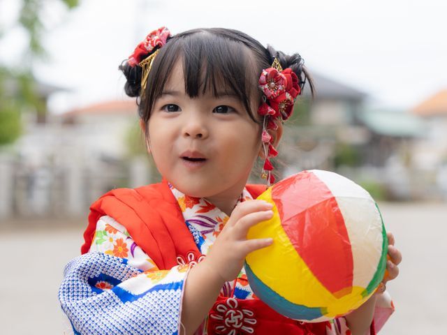 芸能事務所提携カメラマン / やさしい雰囲気で撮影いたします♪ / 和傘２本無料