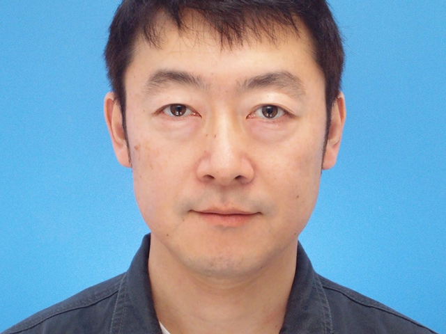 【浴室清掃の実績で安心！換気扇も新品のような輝きへ】