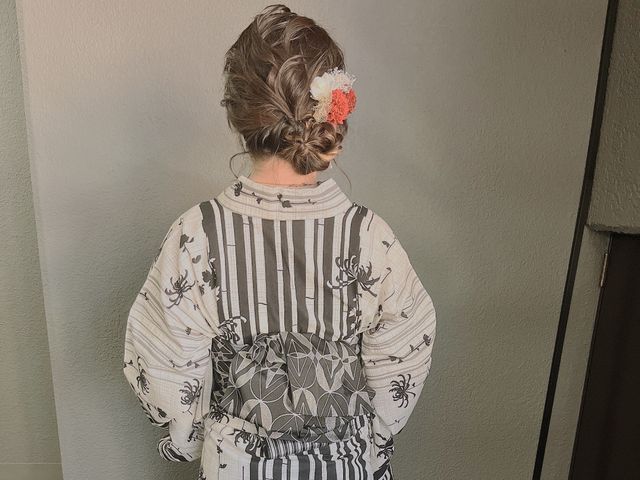 和装アップ＆可愛いゆるふわセットも得意◎着付けと同時予約は−2000円致します！