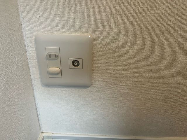 室内電源レイアウト最適化・熟練電工サービス！！