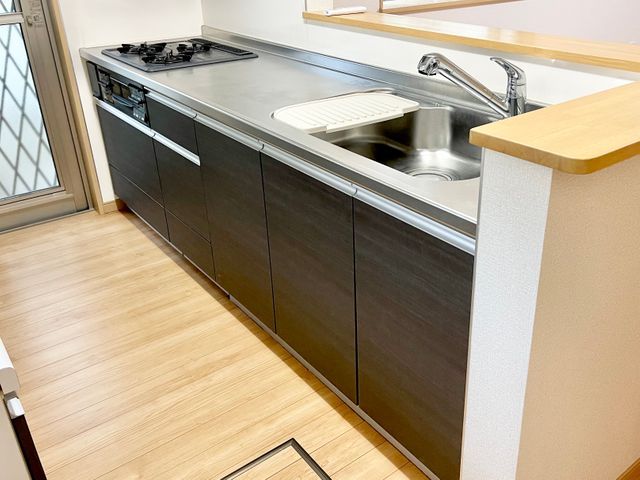 【安心のエコ洗剤を使用◎】キッチンの油汚れやコゲ付きを一掃！