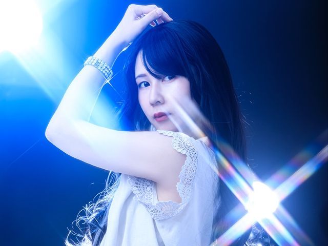 【国家資格あり】カメラと美容のプロが、撮影時のヘアメイクのお直しを無料でご提供。