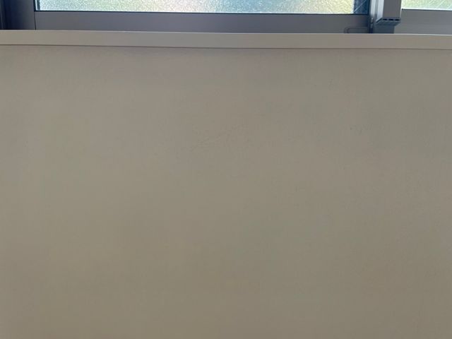 クロスメイクという既存の壁紙を張り替えずにリフレッシュ出来るオリジナル工法です。サービスの画像